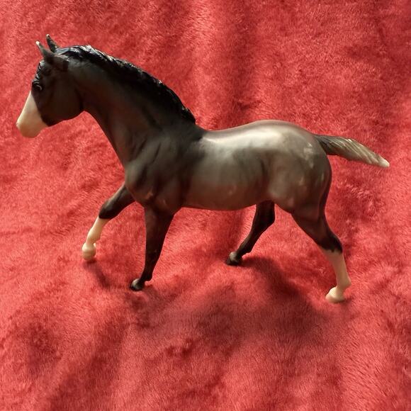 Breyer Traditional Moonbeam Grullo Foal #1156 Action Stock Horse Foal 2005-08 - Picture 2 of 6